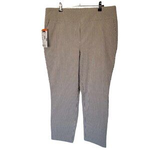 S.C. & CO. BNWT White, black and tan pin stripe dress pants with tummy control